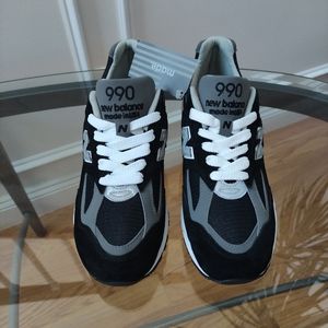 New Balance M990BL2 men's 9.5 black new with tag without box